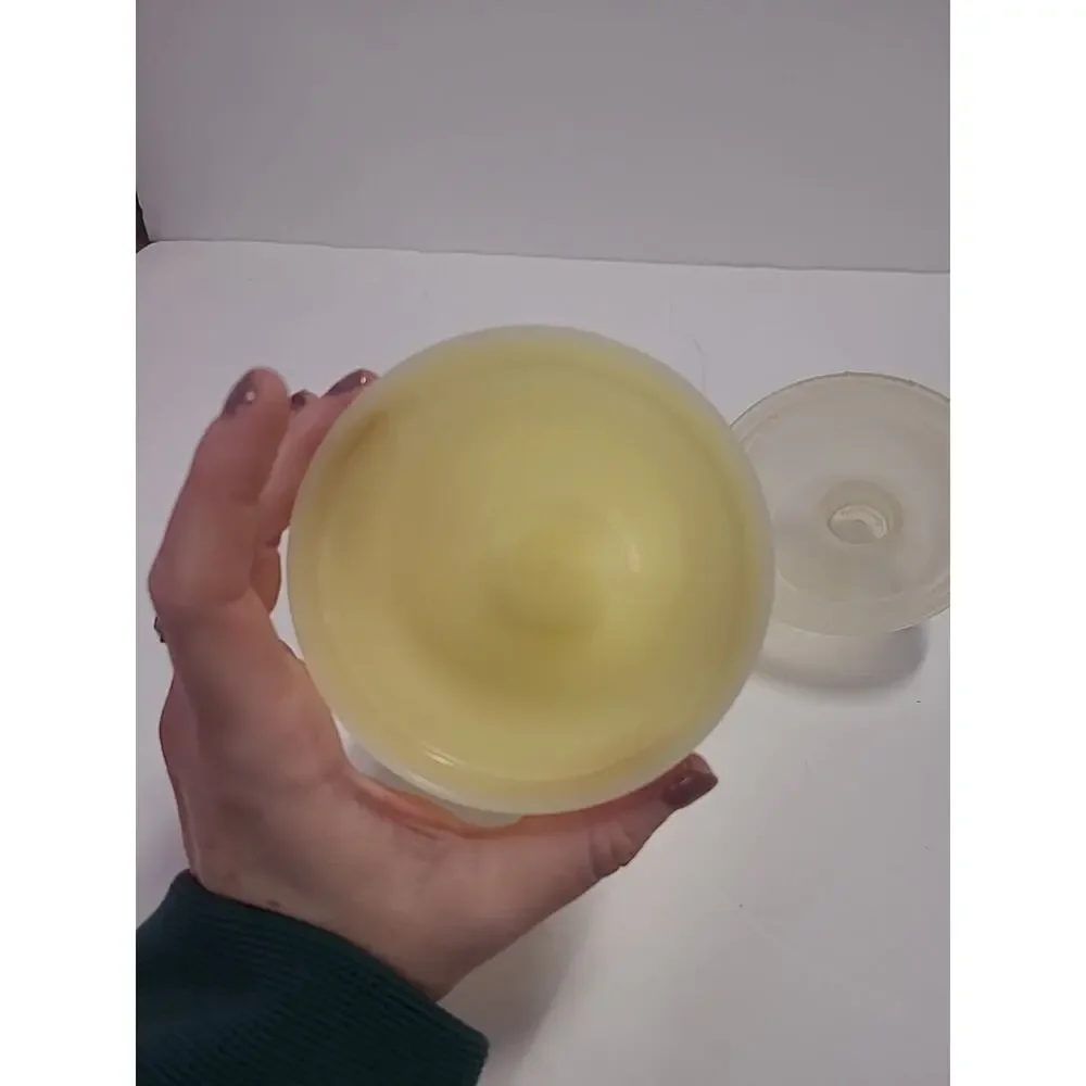 Tupperware Mini Quick Shake 16 oz. Yellow Vintage Gravy Salad Dressing 70's